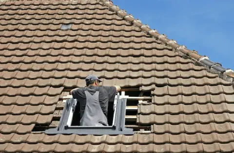 Pose de velux - Saint-Martin Terressus
